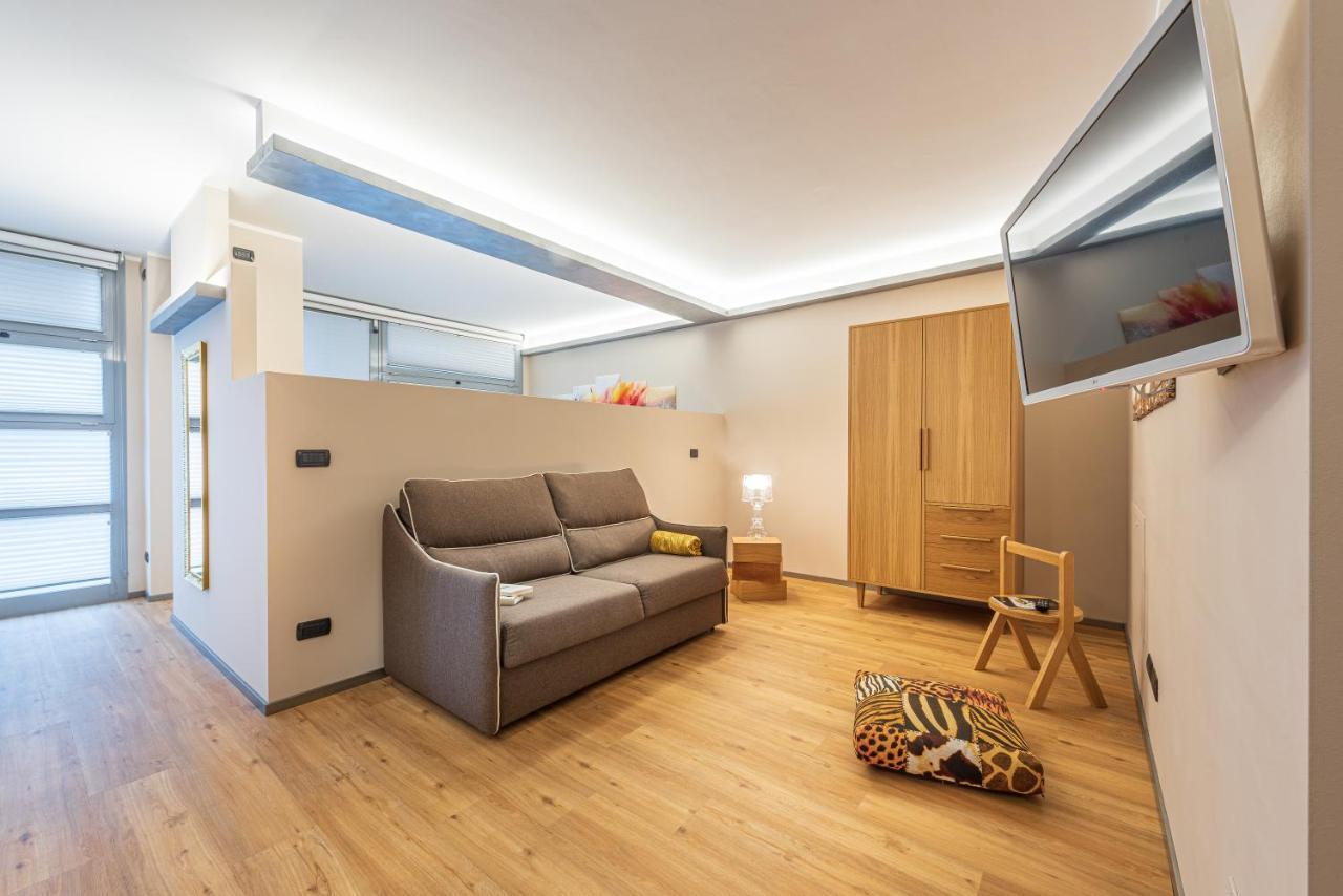 Room 176, Alba Town Екстер'єр фото