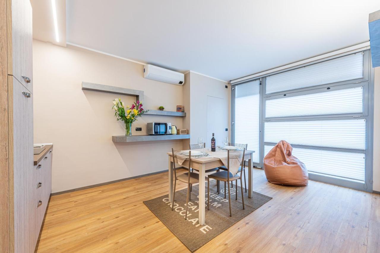 Room 176, Alba Town Екстер'єр фото